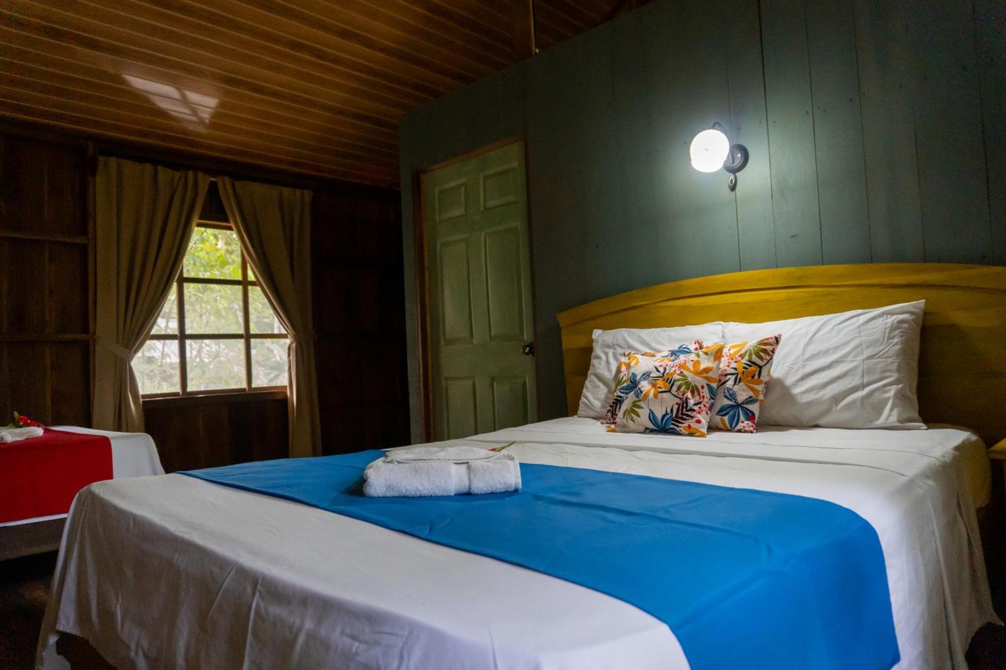 Hidden Paradise Lodge Drake Bay Exterior photo